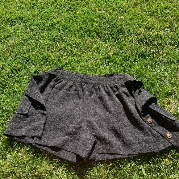 Dark gray skort - Picture 2 of 6